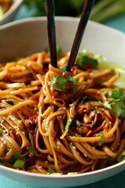 File:Spicy-Thai-Noodles-5.jpg
