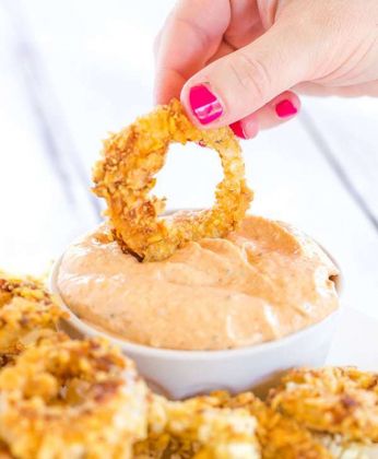 Copycat Bloomin' Onion Dipping Sauce