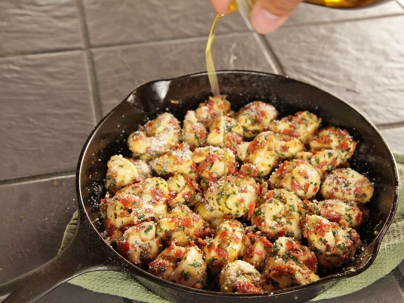 File:20140921-pepperoni-pull-apart-garlic-knots-recipe-20140921-pepperoni-pull-apart-garlic-knots-recipe-12.jpg