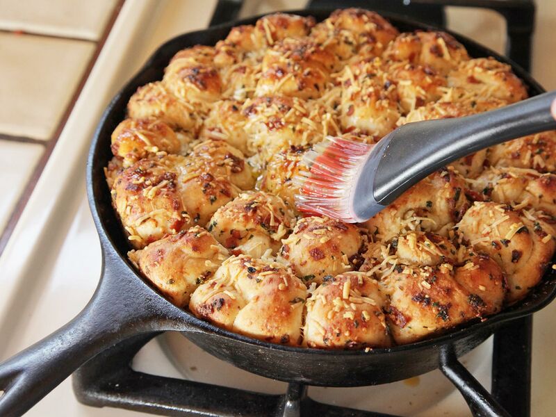 File:20140921-pepperoni-pull-apart-garlic-knots-recipe-20140921-pepperoni-pull-apart-garlic-knots-recipe-17.jpg