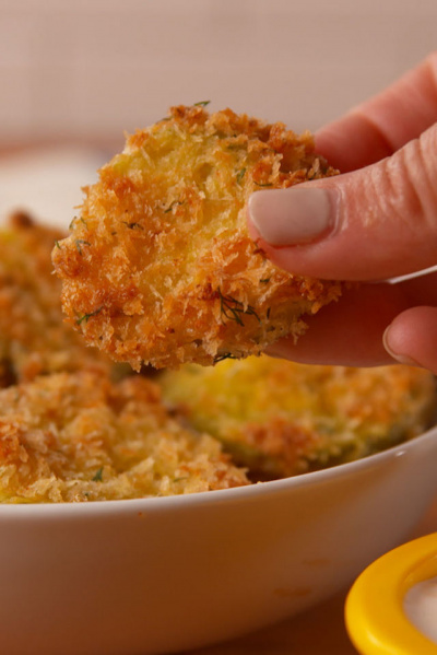 File:Gallery-1496291979-delish-oven-fried-pickle-pin-2.jpg
