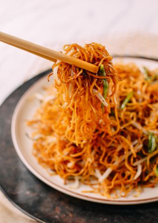 Cantonese Soy Sauce Pan-fried Noodles