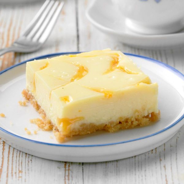 File:Orange-Swirled-Cheesecake-Dessert EXPS GBDBZ20 124193 B01 08 3b.jpg